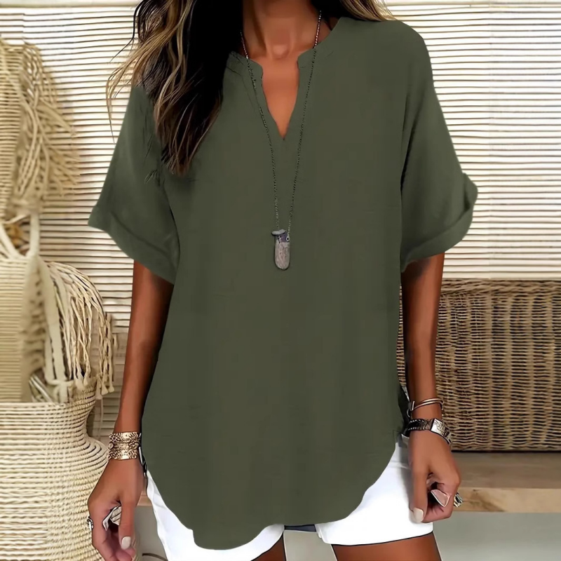 👚60% KORTING! 🔥Modieuze losse top met korte mouwen – V-hals met inkeping, asymmetrische zoom en lichtgewicht stof (5 kleuren, S–2XL) 🌸