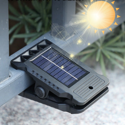🌿 Solar-clip-lamp met bewegingssensor – Koop er nu 1, krijg er 1 gratis! Perfect voor in de tuin, op het balkon en op het terras! 🏡✨