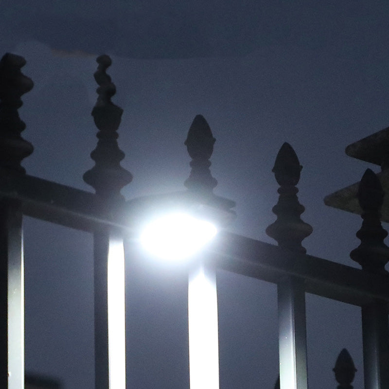 🌿 Solar-clip-lamp met bewegingssensor – Koop er nu 1, krijg er 1 gratis! Perfect voor in de tuin, op het balkon en op het terras! 🏡✨