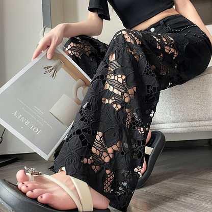 💜 LAATSTE DAG ACTIE - 60% KORTING 💜 Damesbroek met opvallende strass-steentjesprint en open details