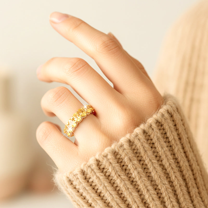 ✨60% KORTING! Full Circle Sparkling Zircon Fashion Ring – Tijdloze elegantie, 360° glans en licht luxe design 💎💍