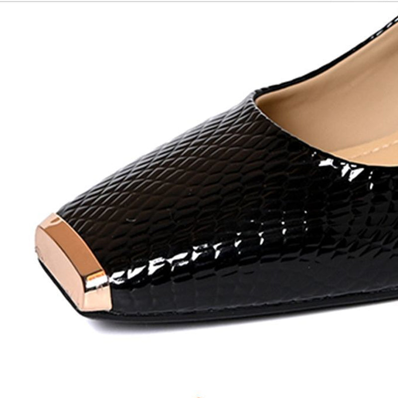 👠 Damespumps met blokhak en slangenprint – vierkante neus, metalen accenten en comfort de hele dag door ✨