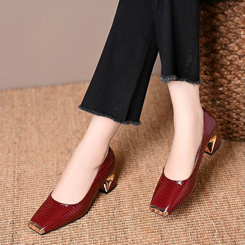 👠 Damespumps met blokhak en slangenprint – vierkante neus, metalen accenten en comfort de hele dag door ✨