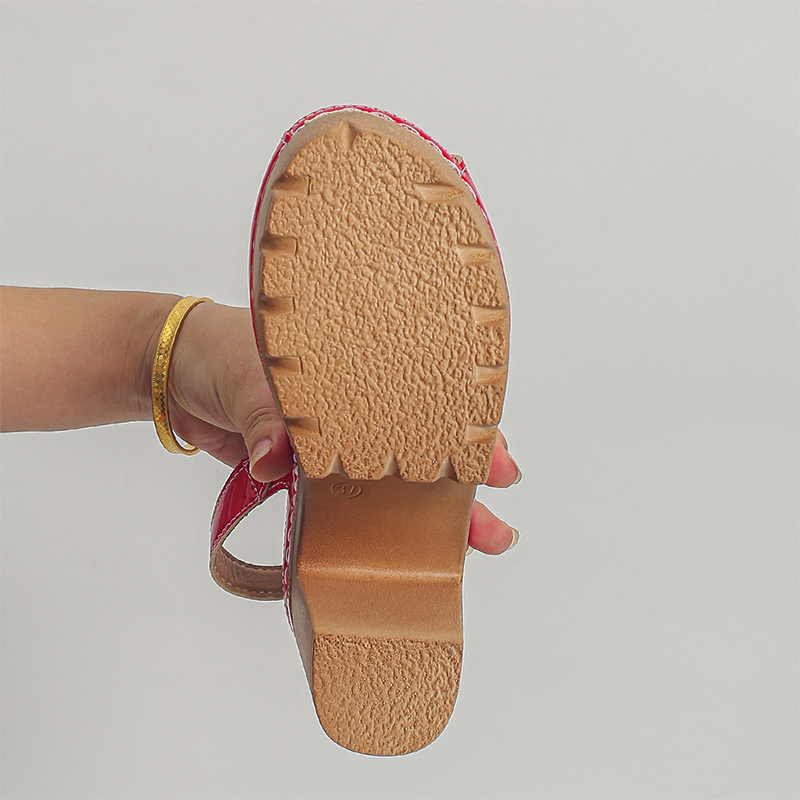 👡 NU 60% KORTING! 🔥 Elegante sandalen met open teen en gesp en hak – Chique design, comfortabele hak en perfect voor elke gelegenheid ✨