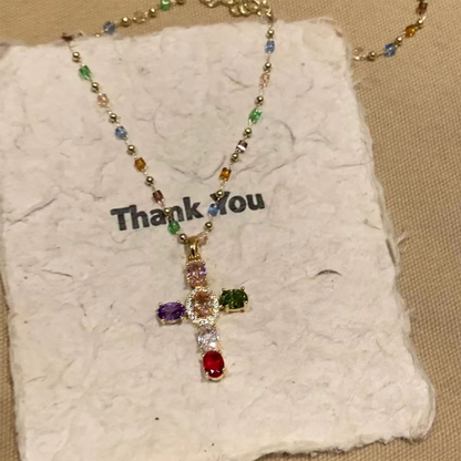 💎 50% KORTING!! ✝️ Kleurrijke ketting met kruisvormige hanger van strass – levendige glinstering, verstelbare lengte en een betekenisvol statement ✨