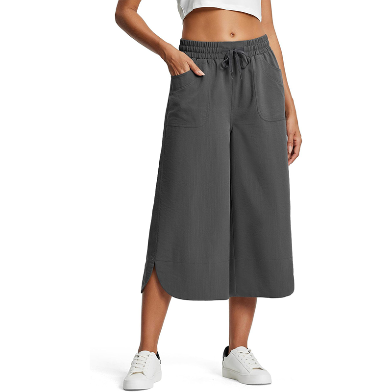 🌼 NU 50 % KORTING! 🌼 Effen korte broek met een losse pasvorm voor dames