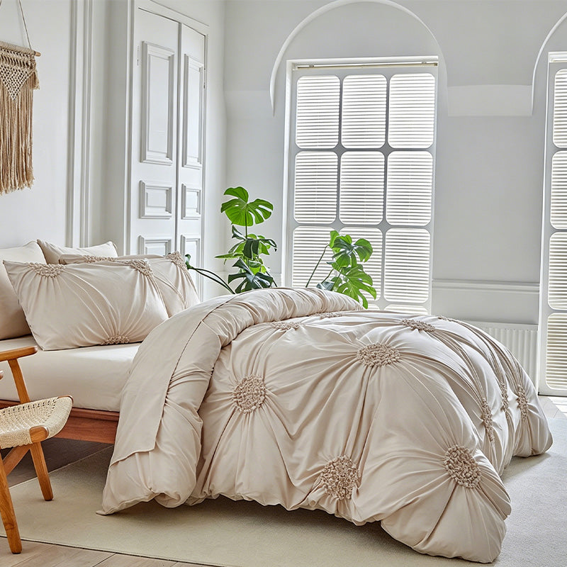 🛏️ Elegant Duvetovertrek met Luxe Plooidetails – Geef Je Slaapkamer een Warme Hoteluitstraling ✨